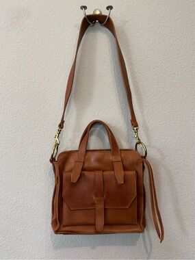 NWOT Raven + Lily Barton Carryall Satchel in Cuoio Leather